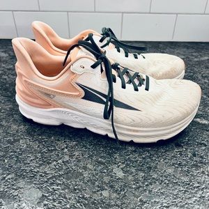 Altra Torin 6 size 9.5